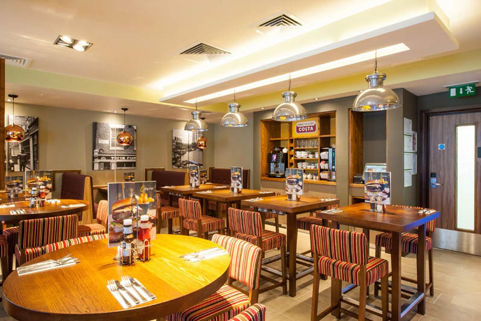 Premier Inn London Hackney Eksteriør billede