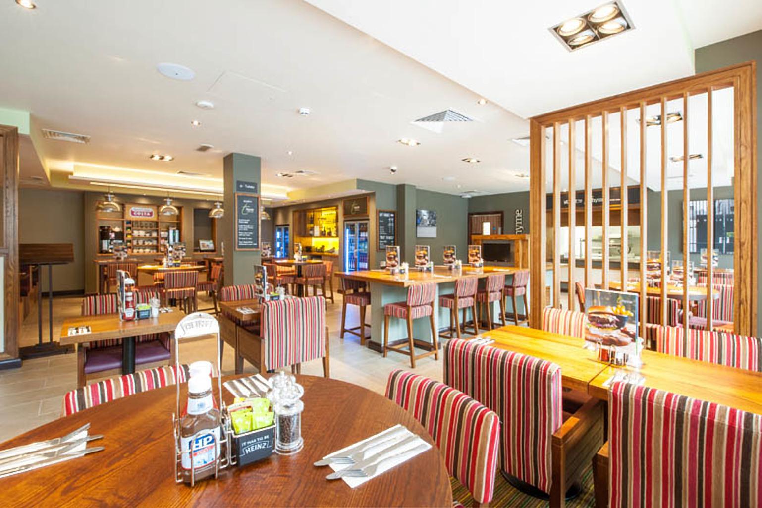 Premier Inn London Hackney Eksteriør billede